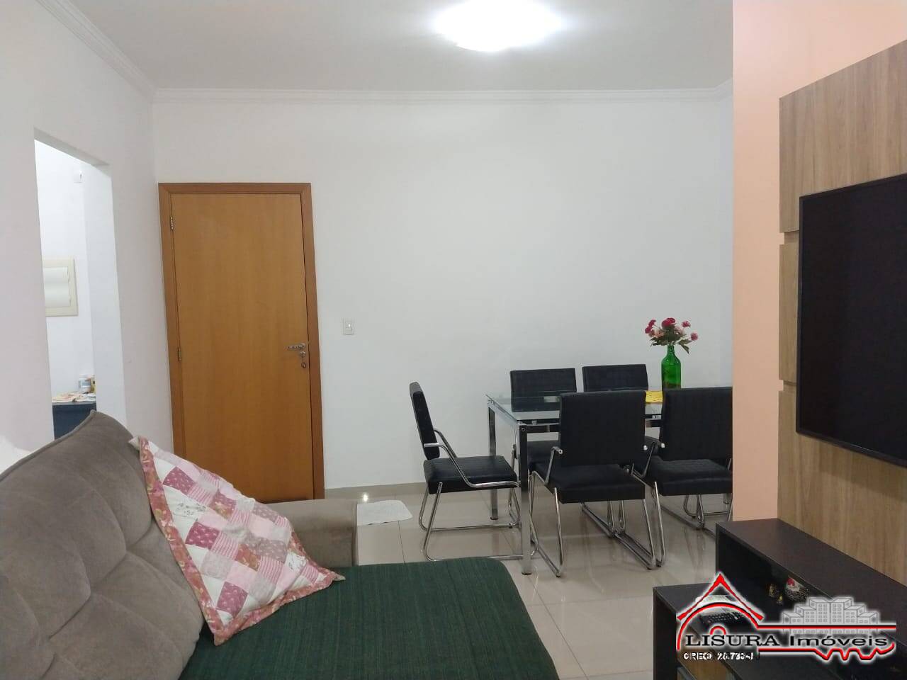 Apartamento à venda com 2 quartos, 69m² - Foto 1