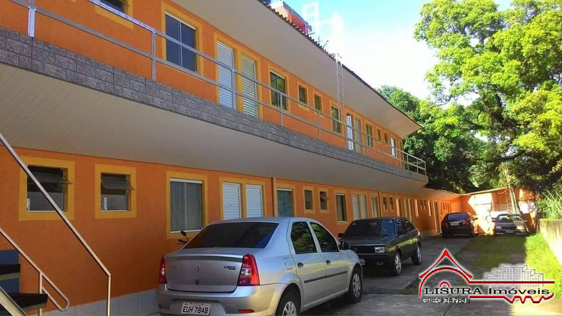 Casa à venda com 19 quartos, 500m² - Foto 1