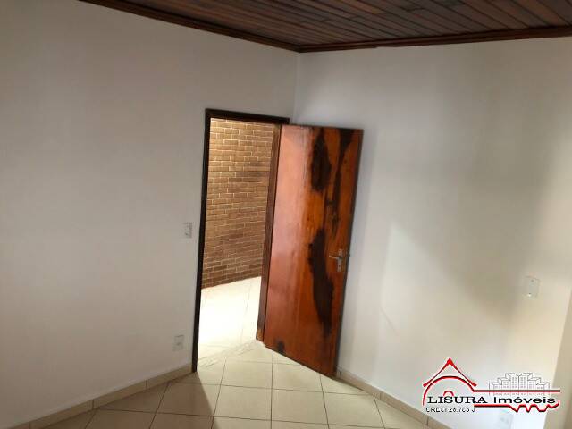 Casa à venda com 2 quartos, 122m² - Foto 2