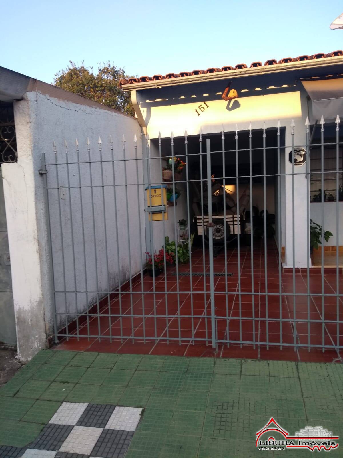 Casa à venda com 3 quartos, 300m² - Foto 2