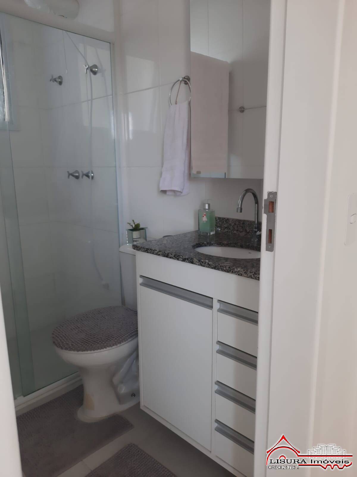 Apartamento à venda com 2 quartos, 62m² - Foto 28