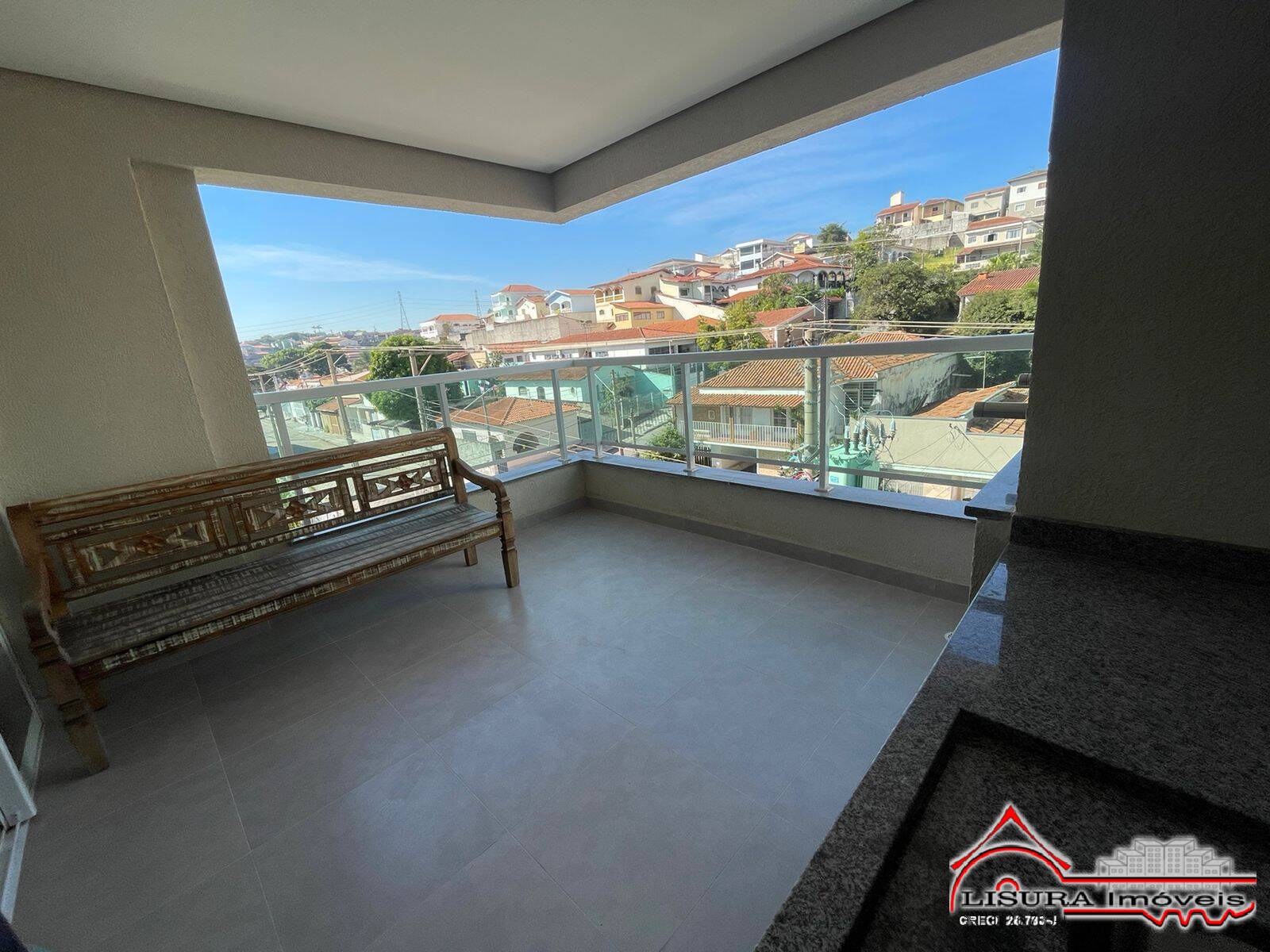 Apartamento à venda com 3 quartos, 101m² - Foto 1