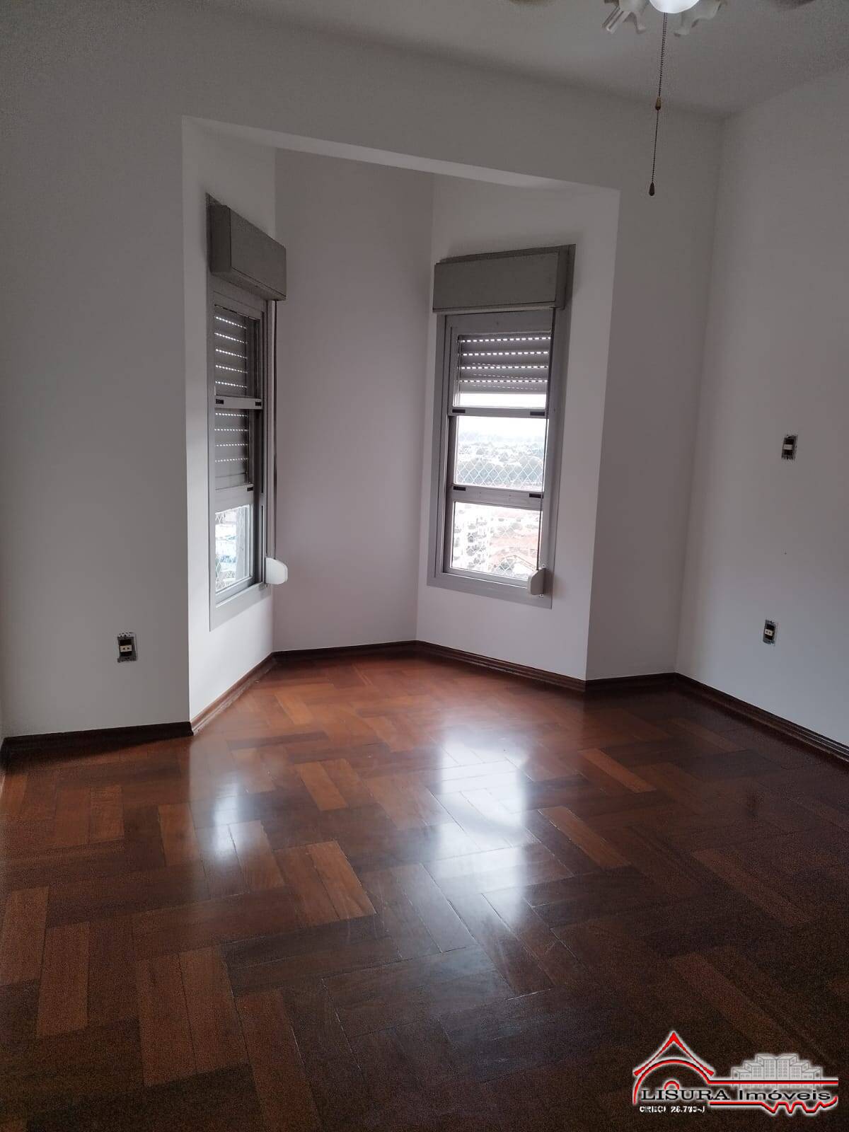 Apartamento para alugar com 3 quartos, 90m² - Foto 1