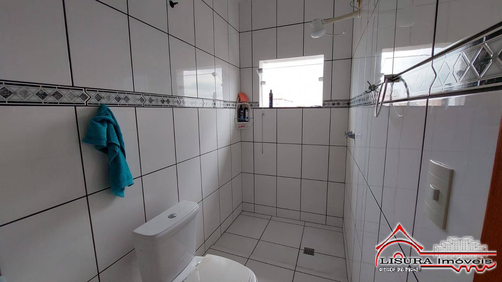 Casa à venda com 3 quartos, 210m² - Foto 17