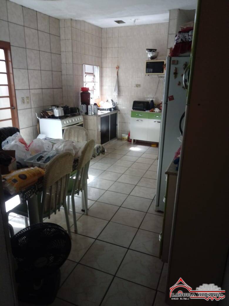 Casa à venda com 2 quartos, 120m² - Foto 4