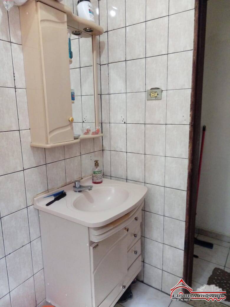 Casa à venda com 2 quartos, 120m² - Foto 13