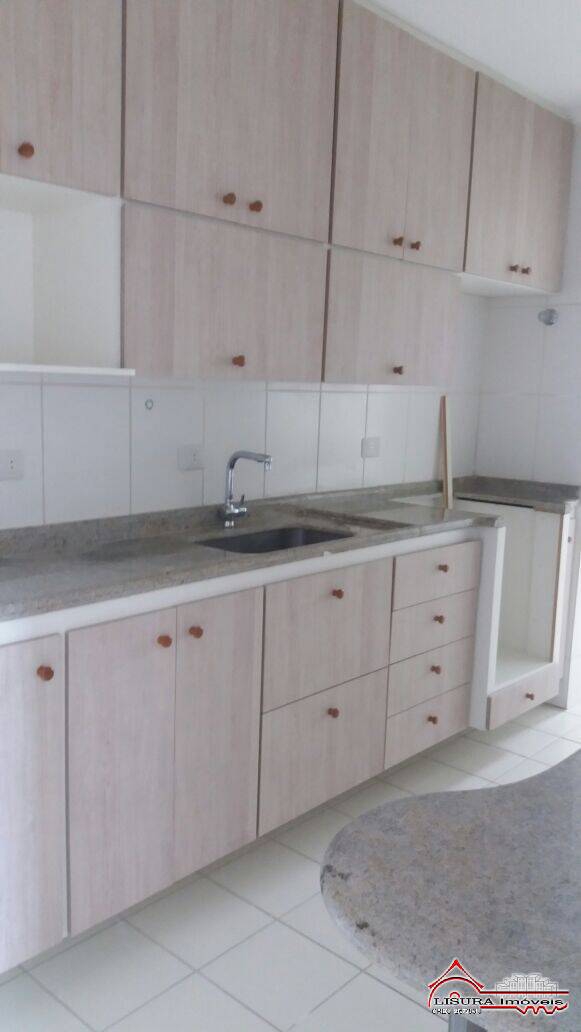 Apartamento para alugar com 3 quartos, 86m² - Foto 2