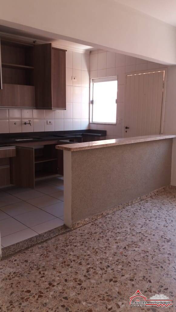 Casa para alugar com 3 quartos, 208m² - Foto 14