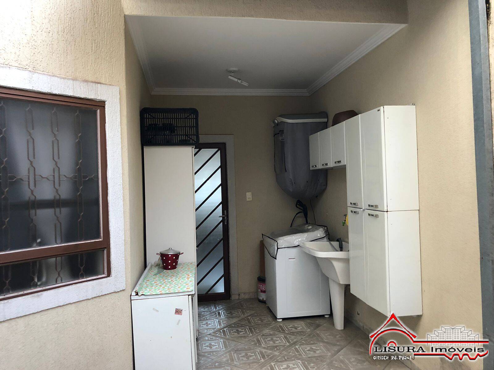 Casa à venda com 3 quartos, 235m² - Foto 13