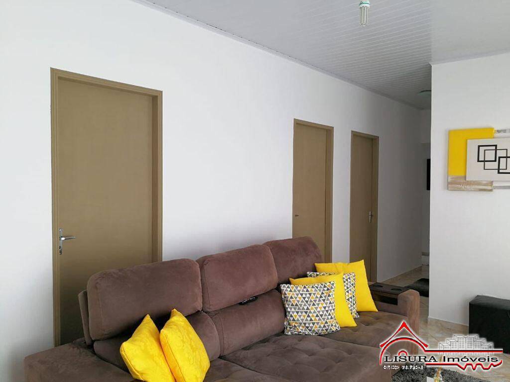 Casa para alugar com 4 quartos, 300m² - Foto 5