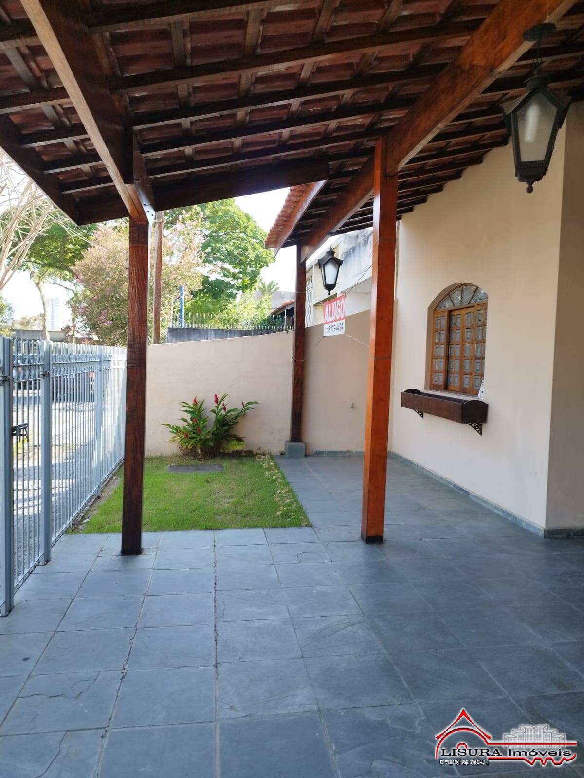 Casa para alugar com 3 quartos, 197m² - Foto 4