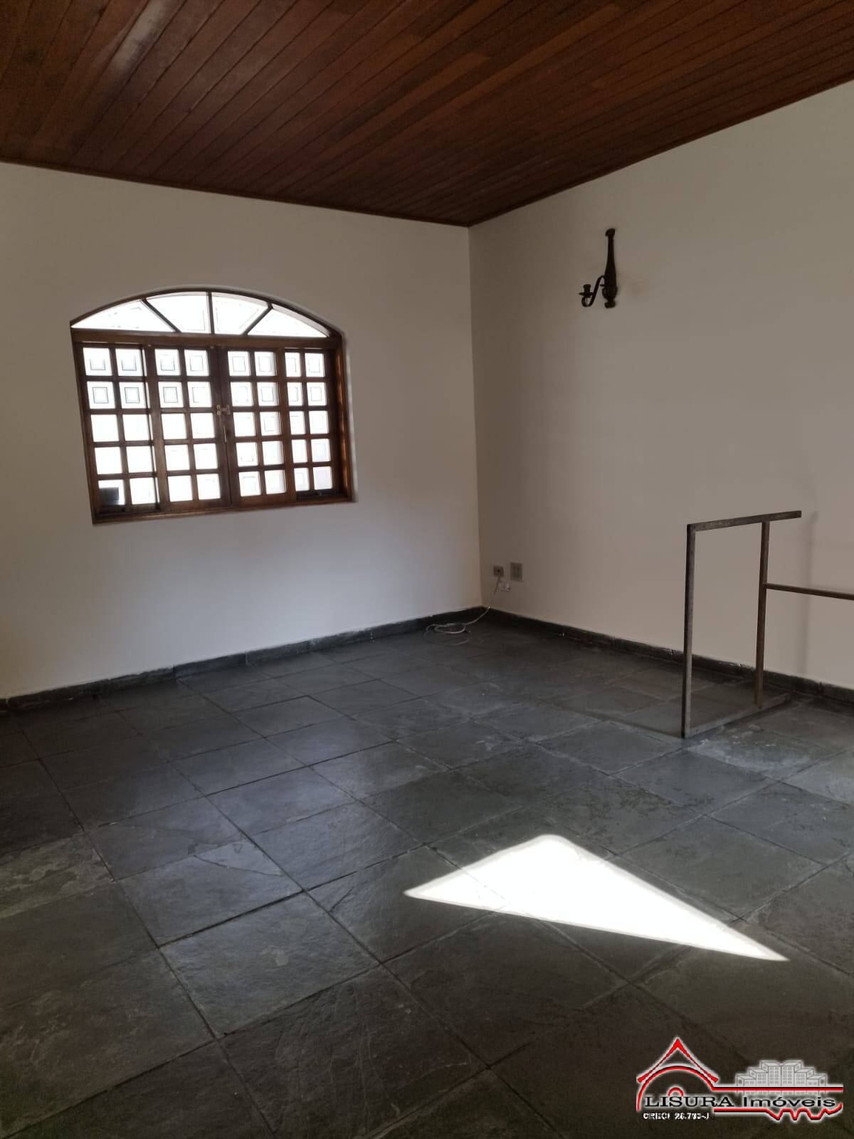 Casa para alugar com 3 quartos, 197m² - Foto 14