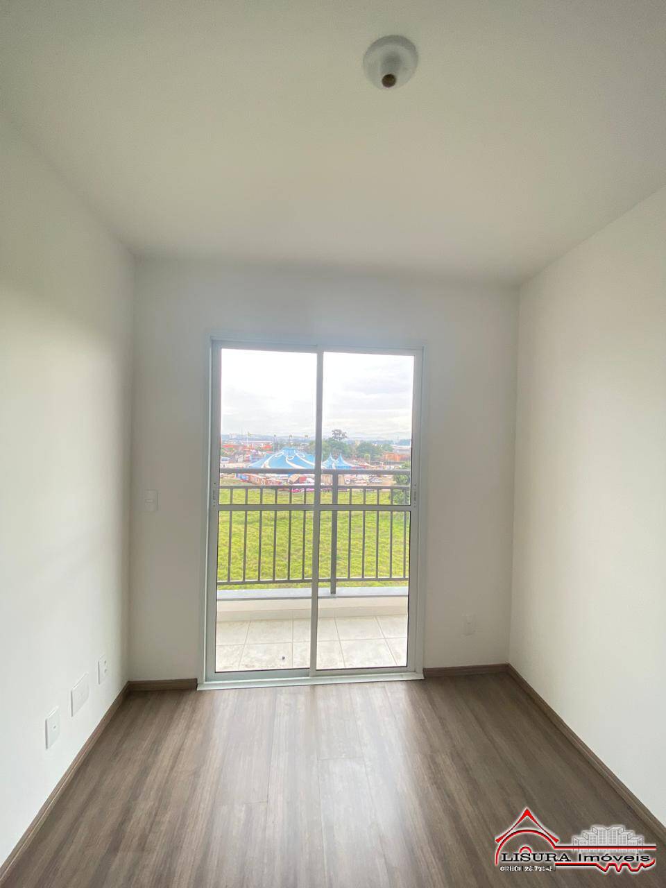 Apartamento à venda com 2 quartos, 47m² - Foto 2