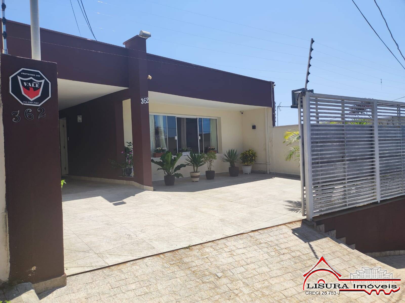 Casa à venda com 2 quartos, 240m² - Foto 2