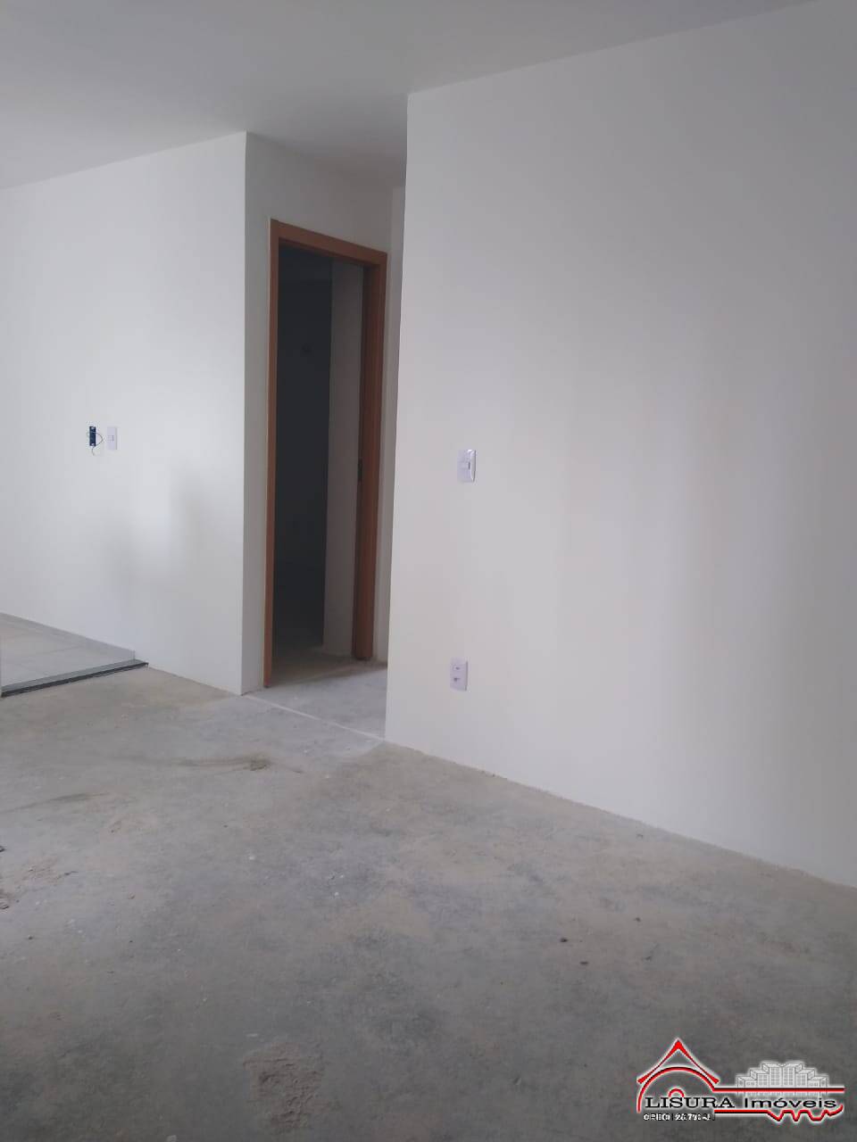 Apartamento à venda com 2 quartos, 39m² - Foto 4