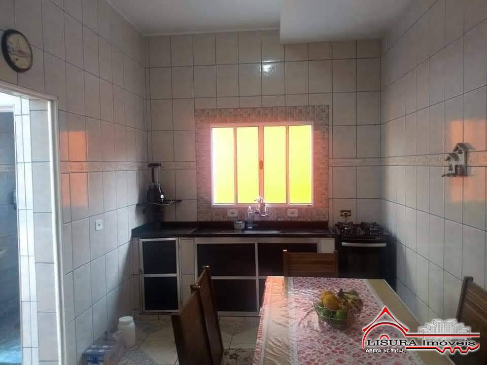 Casa à venda com 4 quartos, 147m² - Foto 11