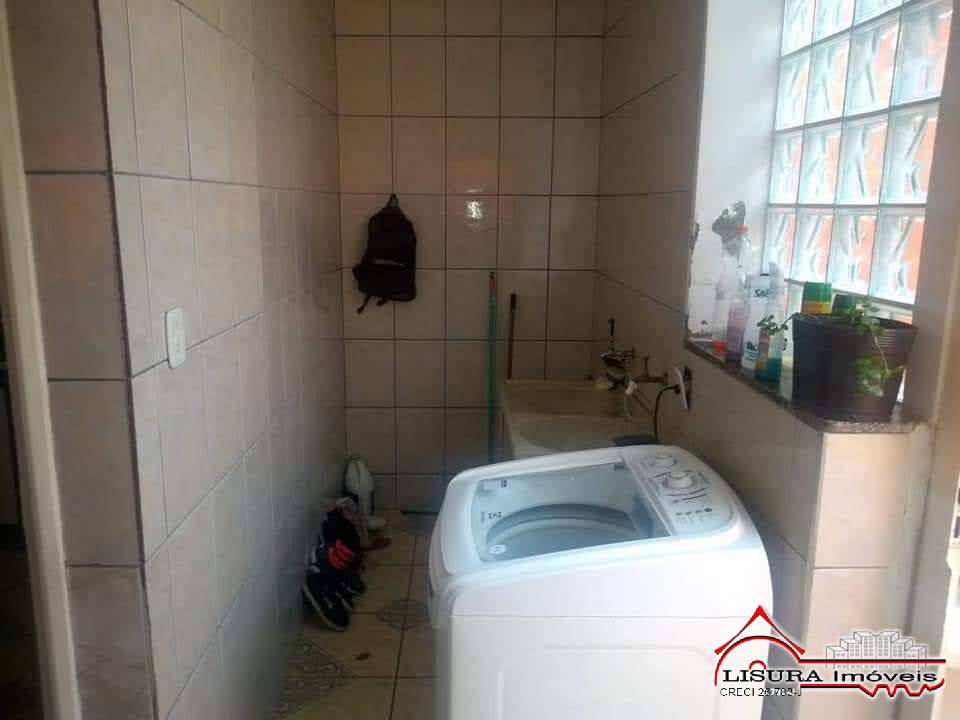 Casa à venda com 4 quartos, 147m² - Foto 14