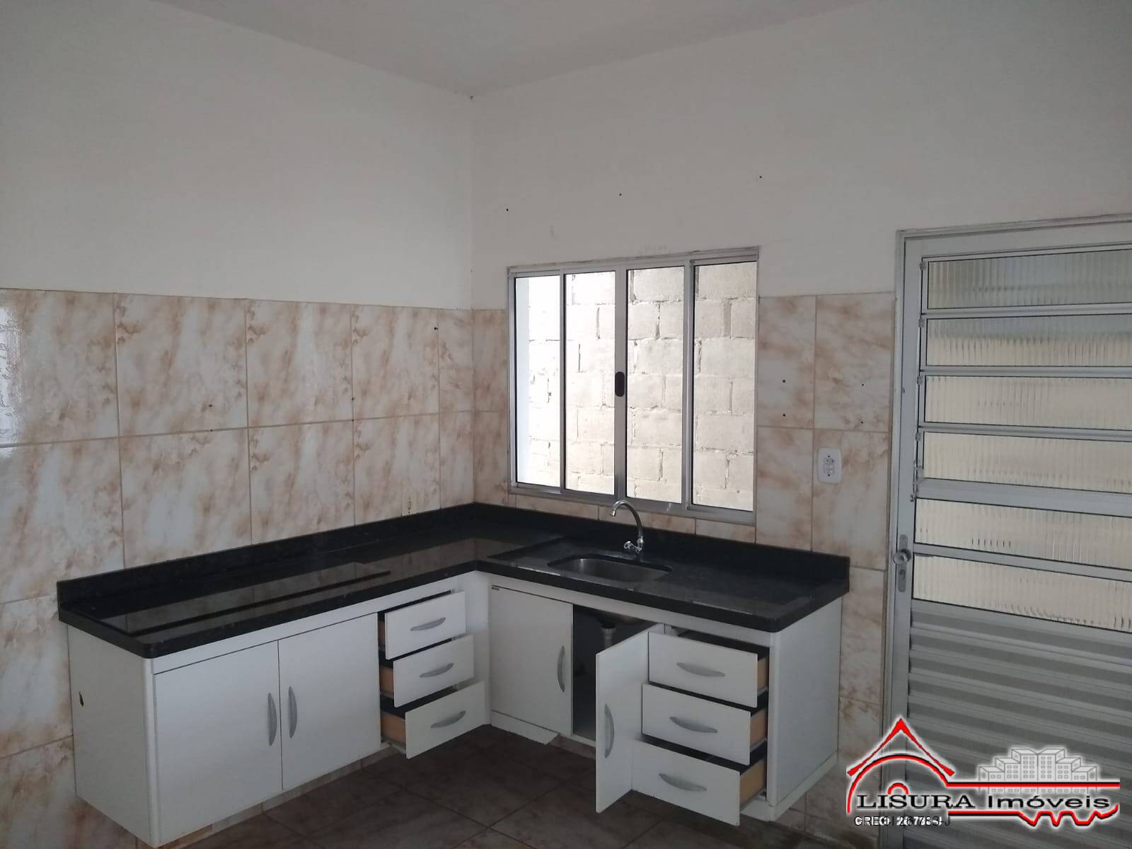 Casa para alugar com 2 quartos, 74m² - Foto 10