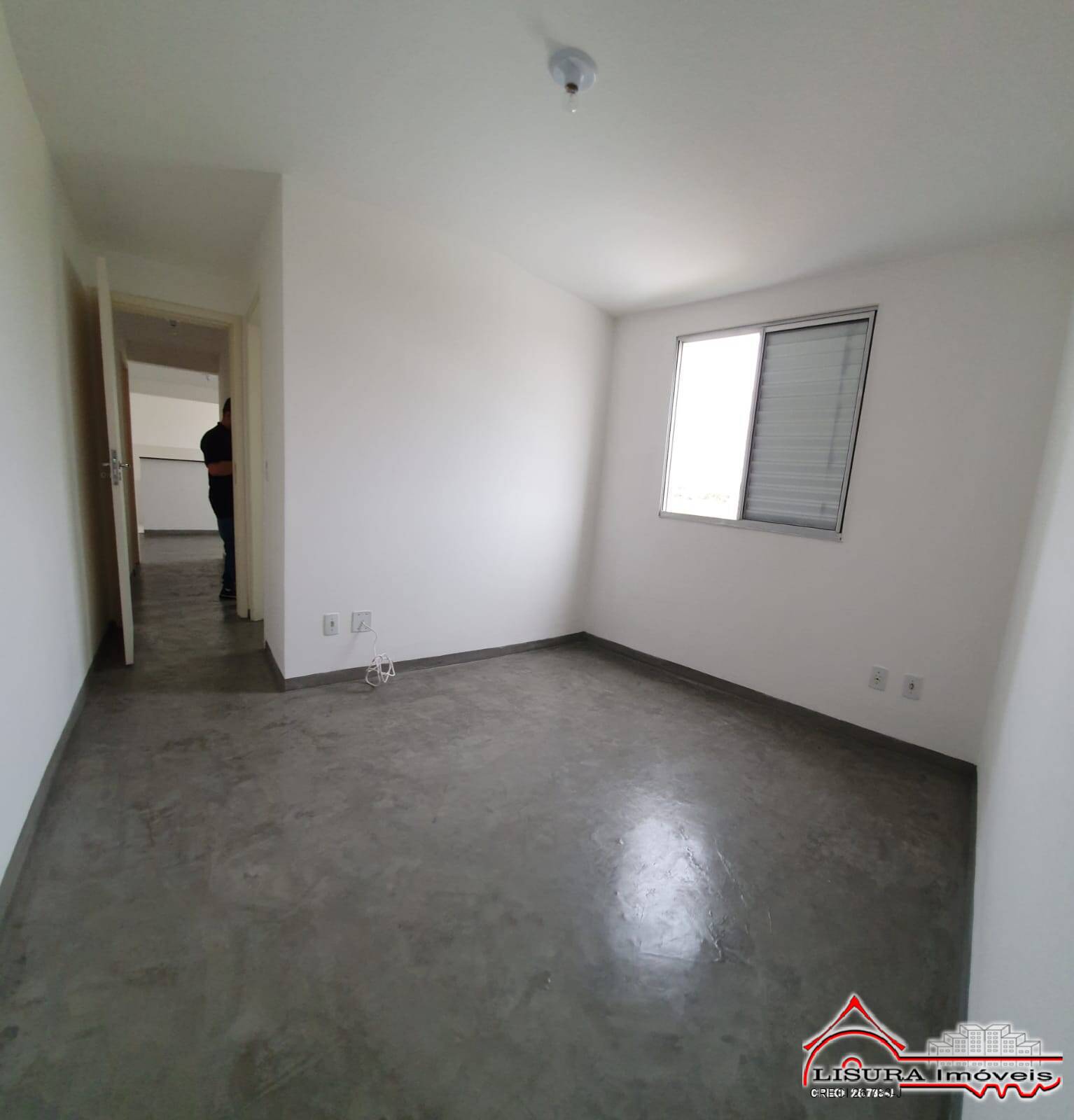 Apartamento à venda com 2 quartos, 42m² - Foto 2