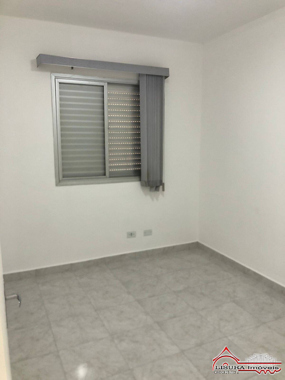 Apartamento à venda com 3 quartos, 76m² - Foto 10