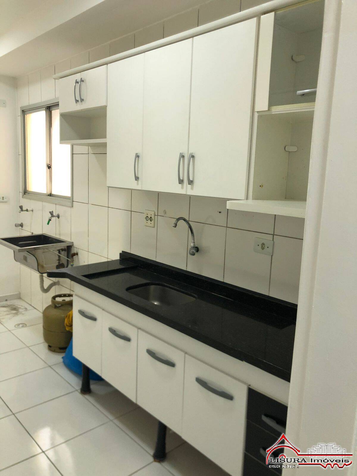 Apartamento à venda com 3 quartos, 76m² - Foto 6