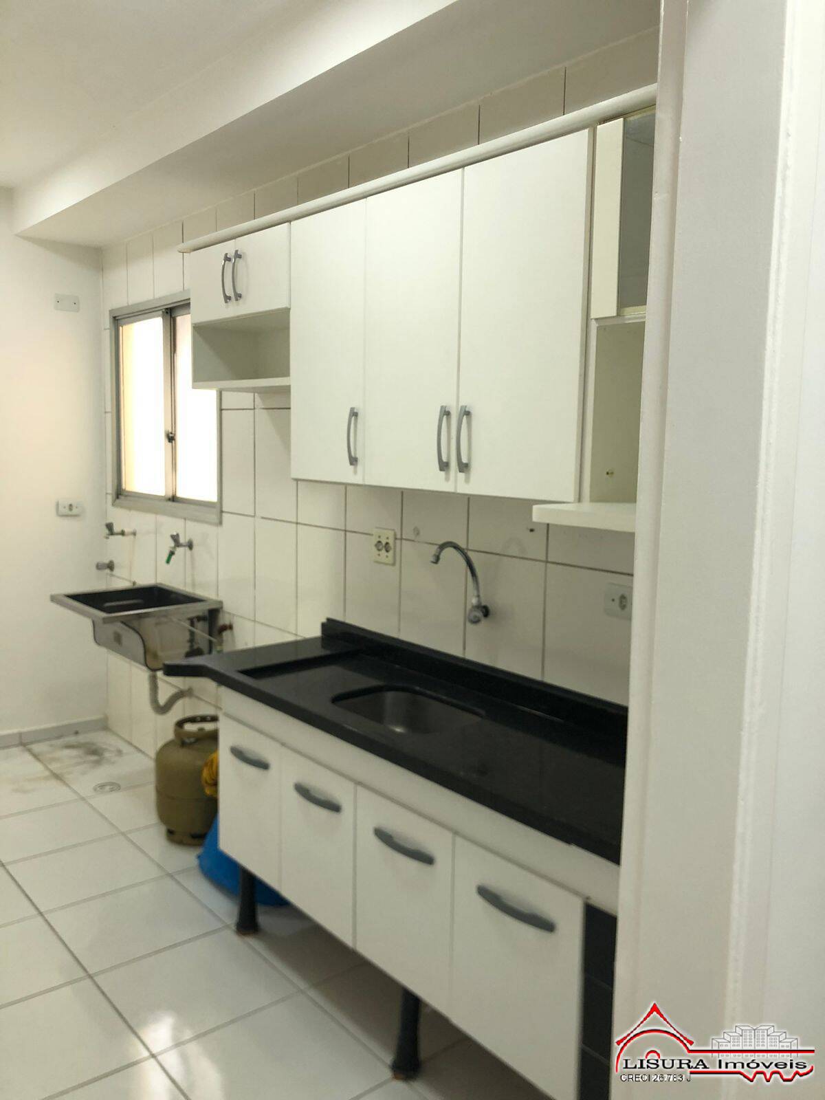 Apartamento à venda com 3 quartos, 76m² - Foto 5