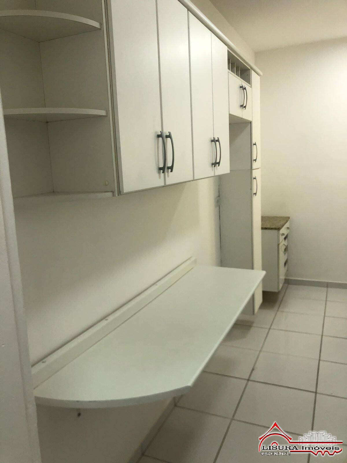 Apartamento à venda com 3 quartos, 76m² - Foto 7