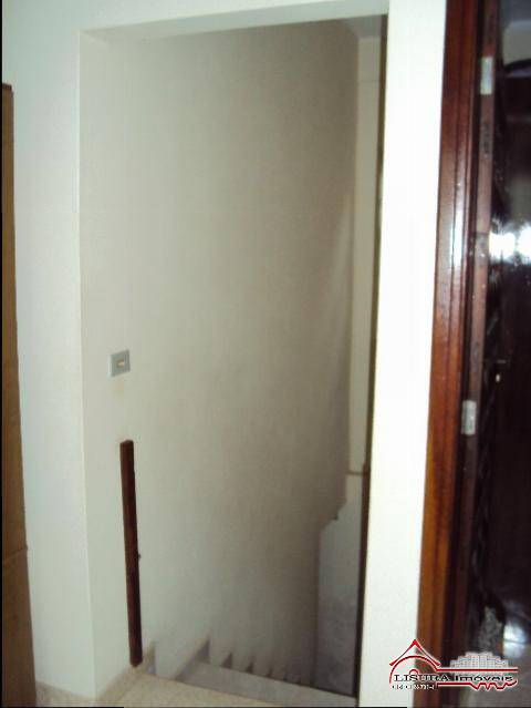 Casa à venda com 5 quartos, 200m² - Foto 23