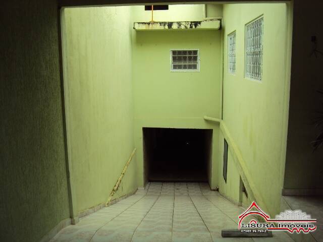 Casa à venda com 5 quartos, 200m² - Foto 34