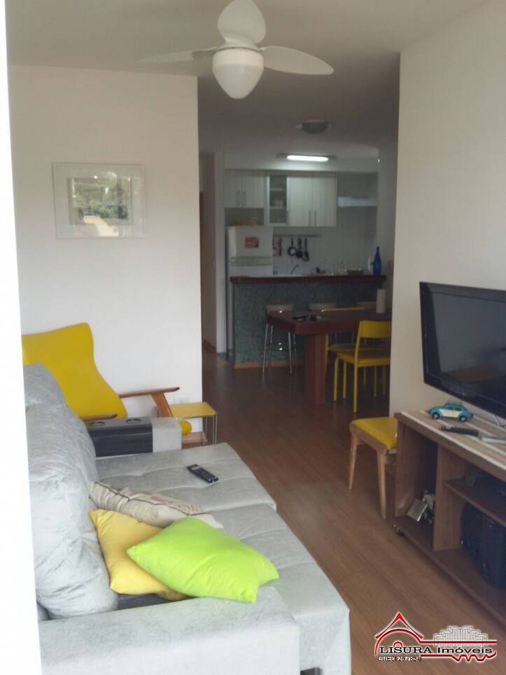 Apartamento à venda com 3 quartos, 76m² - Foto 4