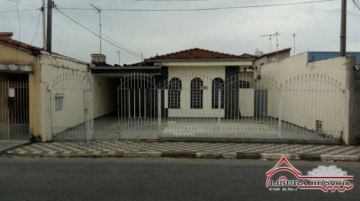 Casa à venda com 2 quartos, 1m² - Foto 2