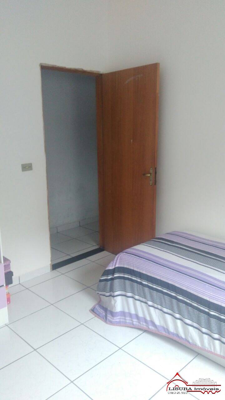 Casa à venda com 2 quartos, 80m² - Foto 6